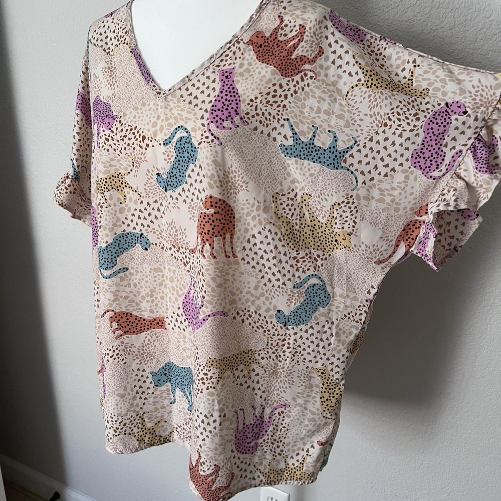 Entro Top XL Plus Multicolor Leopard Cheetah Animal Print Ruffle V-Neck Blouse
